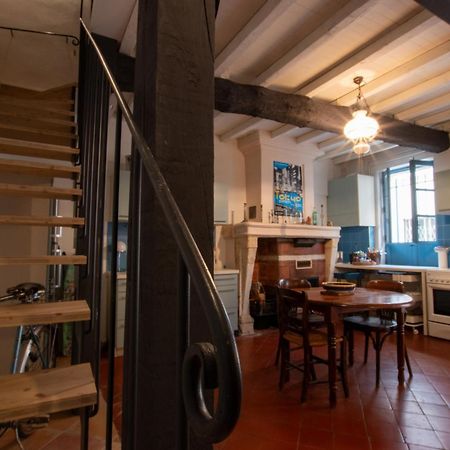 La maison de l'écrivain vacances-arles camargue Extérieur photo